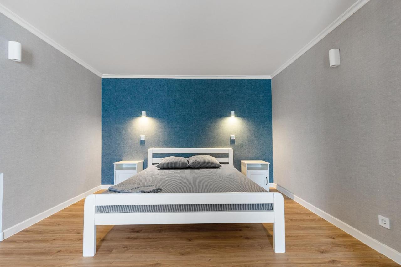 18 Deribasivska Street Jacuzzi Apartment Odessa Exterior foto